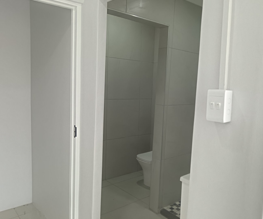 5 Bedroom Property for Sale in Fraaiuitsig Western Cape